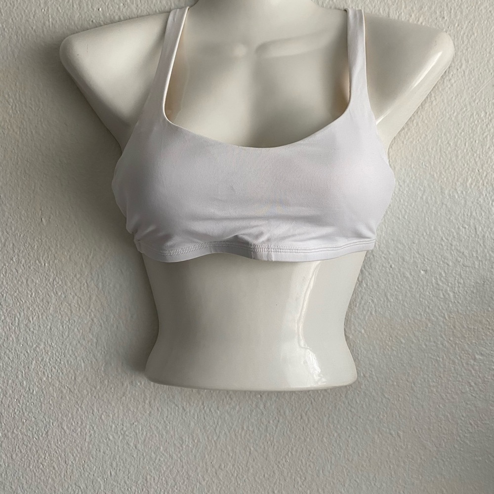 Lululemon sports bra - Picture 5 of 8
